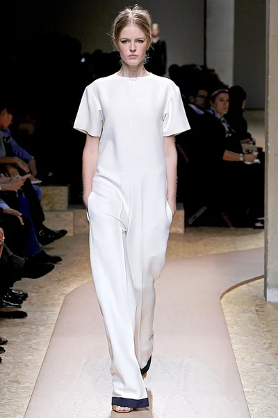 Look 29